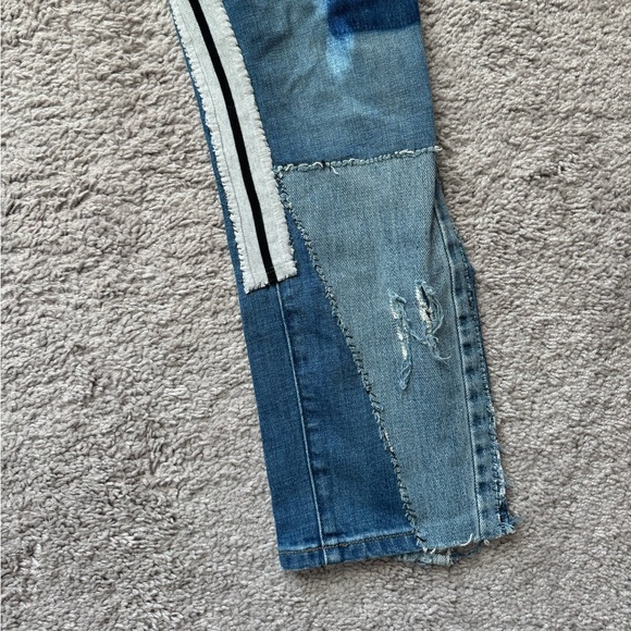 💙🦋LOFT Straight Cut Jeans with Patchwork - Picture 4 of 8